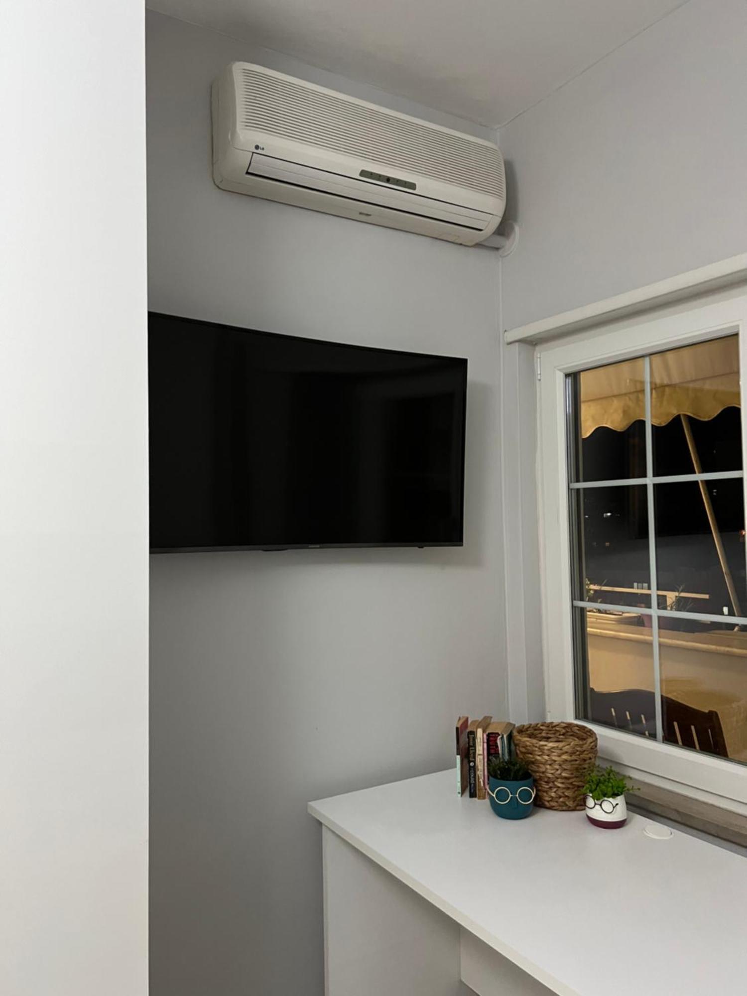 Tirana Gallery Apartment - City Center View Екстер'єр фото